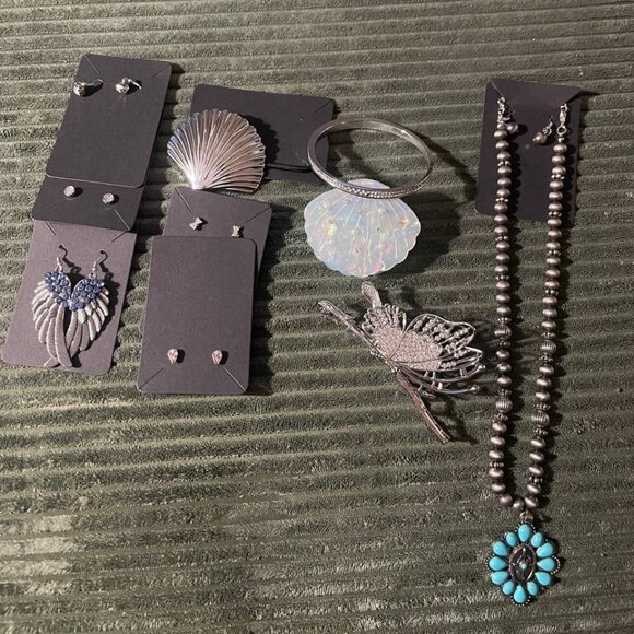 10pc Jewelry bundle hair clips earrings bracelet necklace - Picture 1 of 16